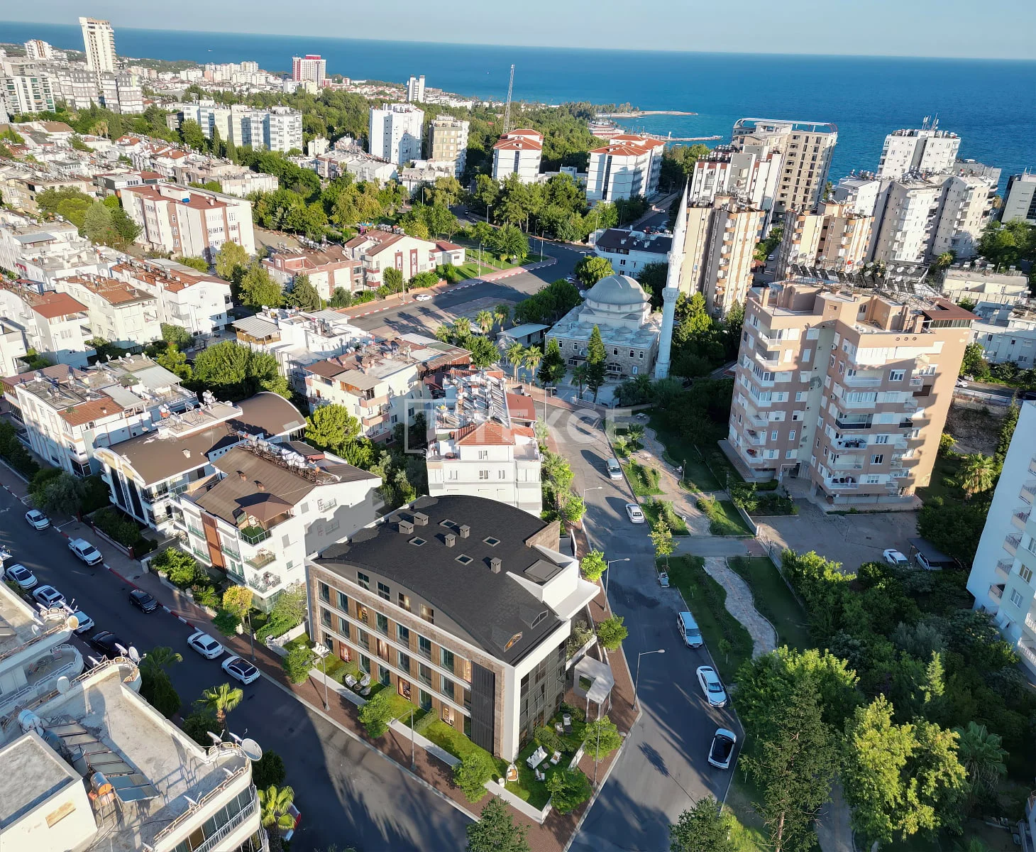 3-Bedroom Apartment with Shared Pool in Muratpasa, Antalya, photo 3