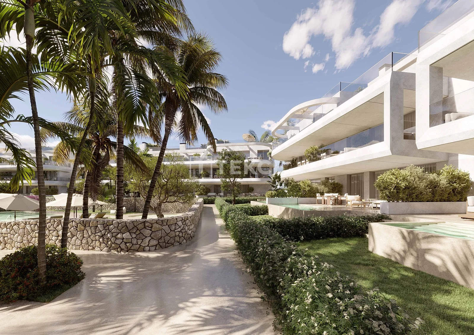 3-Bedroom Apartment with Terrace Near the Beach in Estepona, photo 2