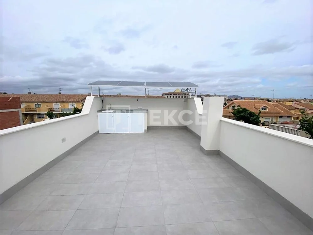 3-Bedroom Villa with Private Pool in Los Alcazares, photo 5
