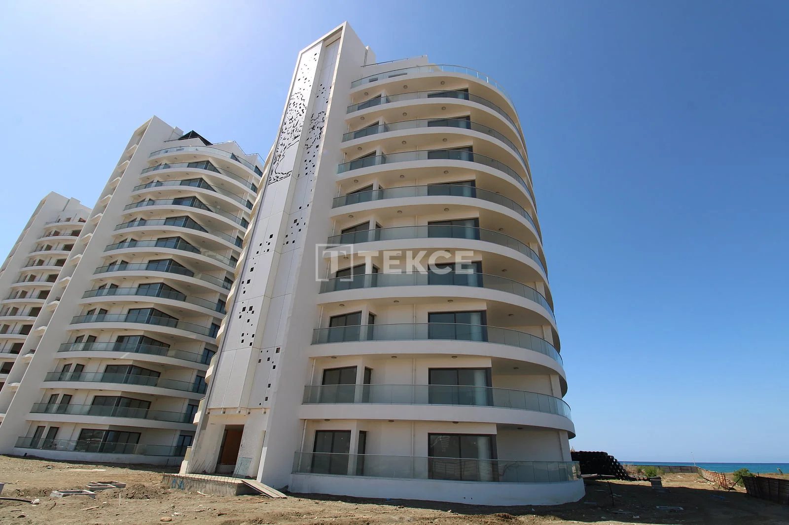 1-Bedroom Beachfront Apartment with Sea View in Lefke, Cyprus, photo 2