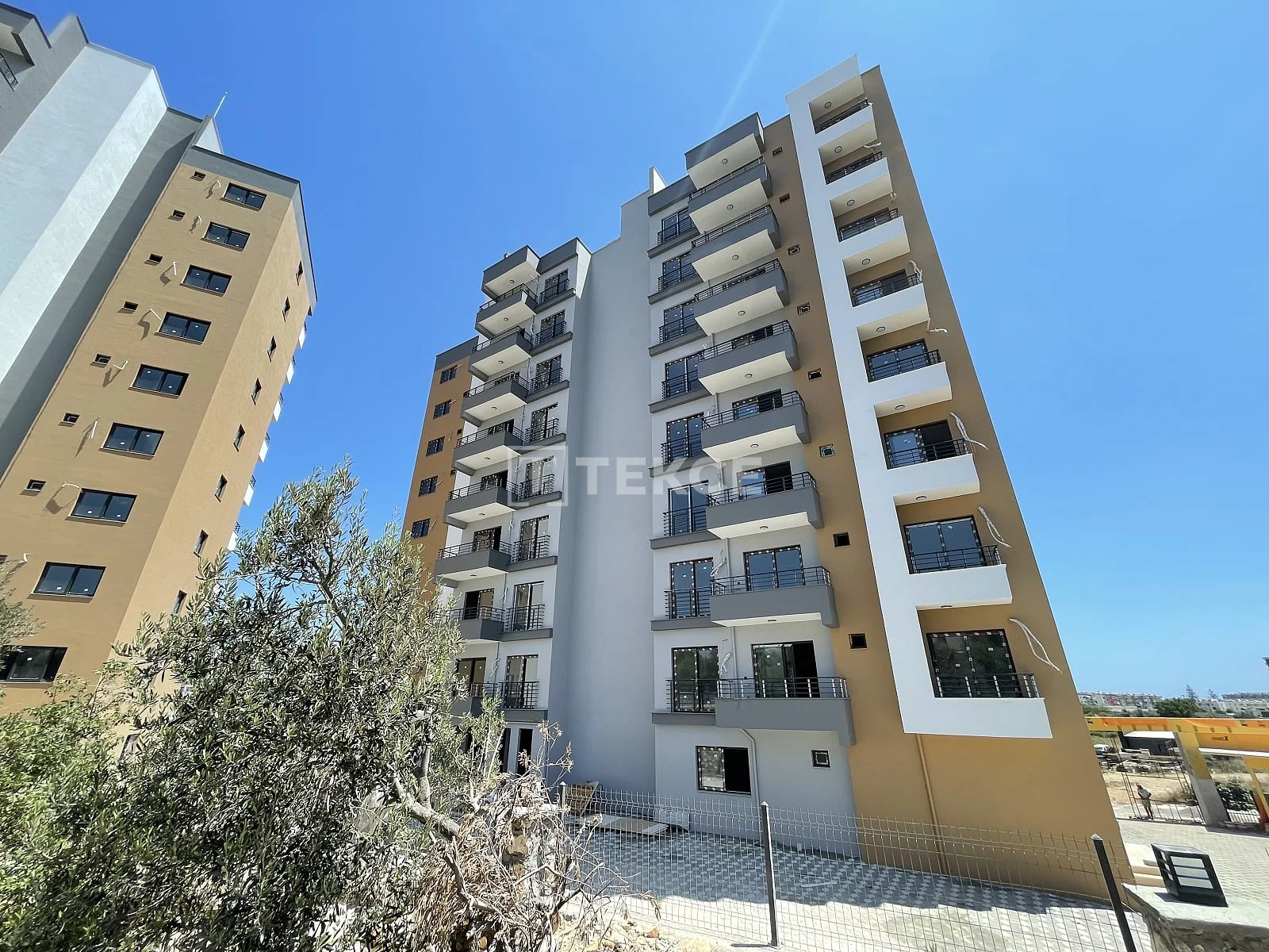 2-Bedroom Apartment with Sea View in Mersin, photo 3