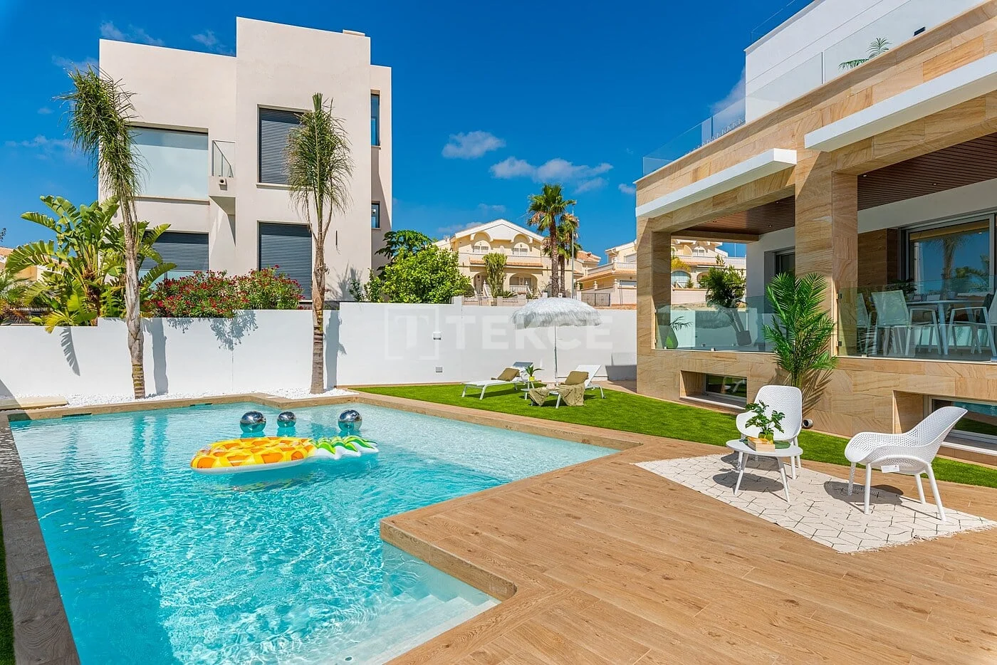 4-Bedroom Villa with Private Pool in Rojales, photo 5
