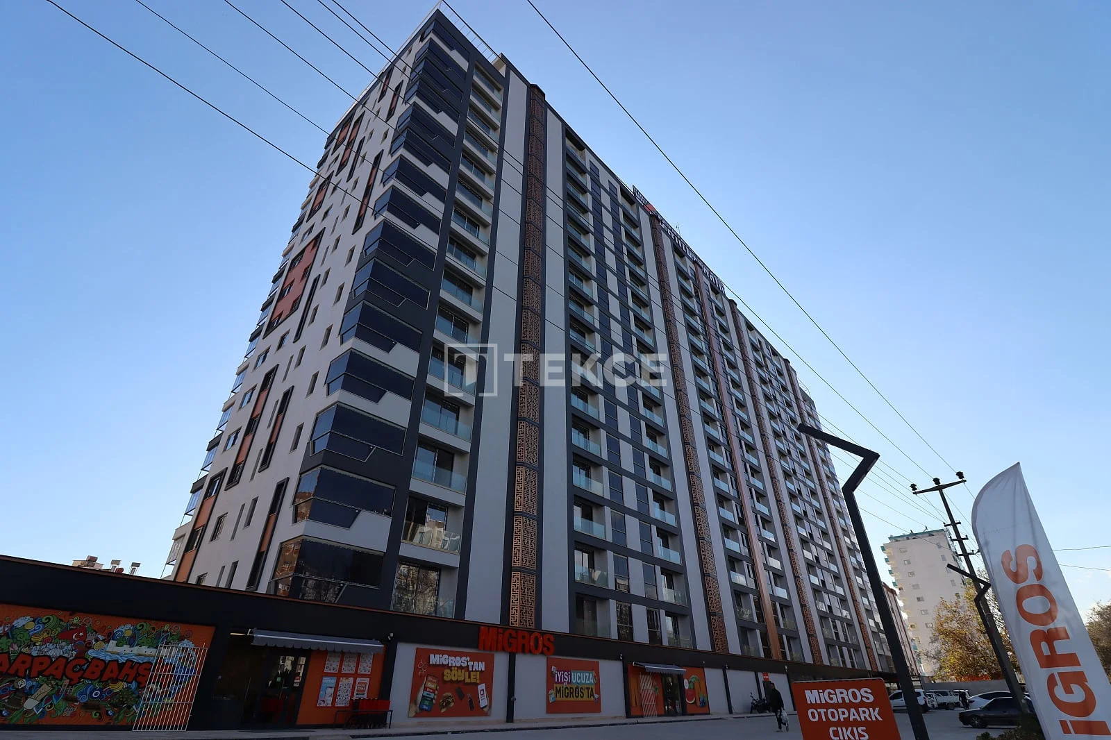 2-Bedroom Apartment with Sea View in Mersin, photo 2