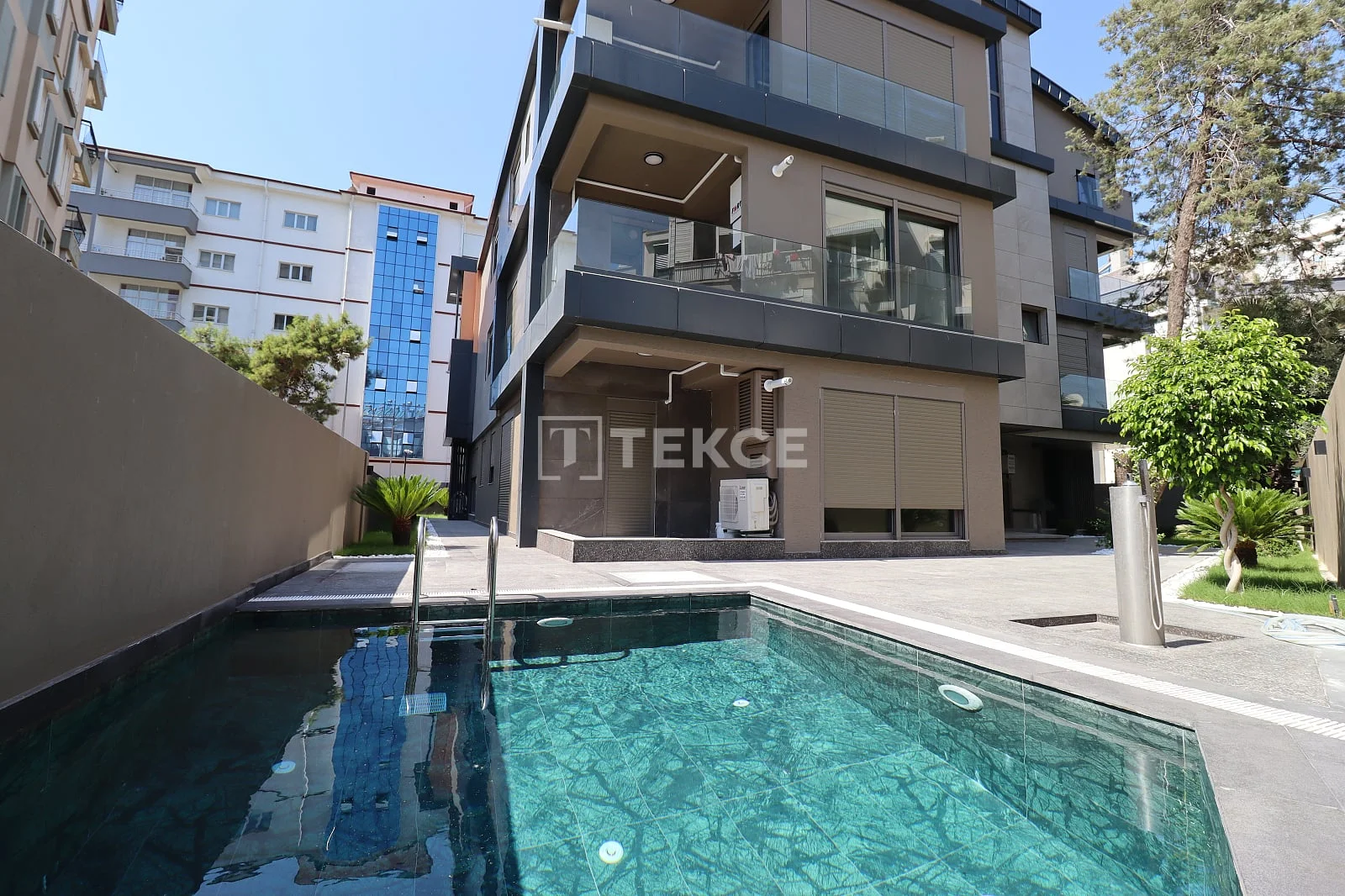 4-Bedroom Apartment with Sea View in Muratpasa, Antalya, photo 2