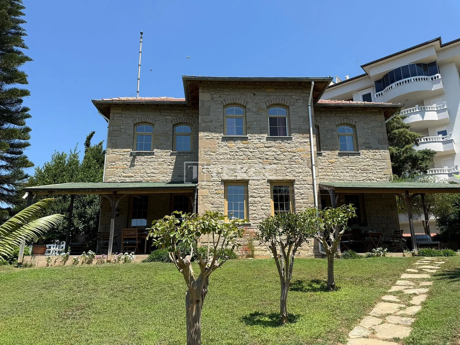 Вилла 500 м² с садом в Авсалларе, 5 спален, 1,9 км до моря, фото 2