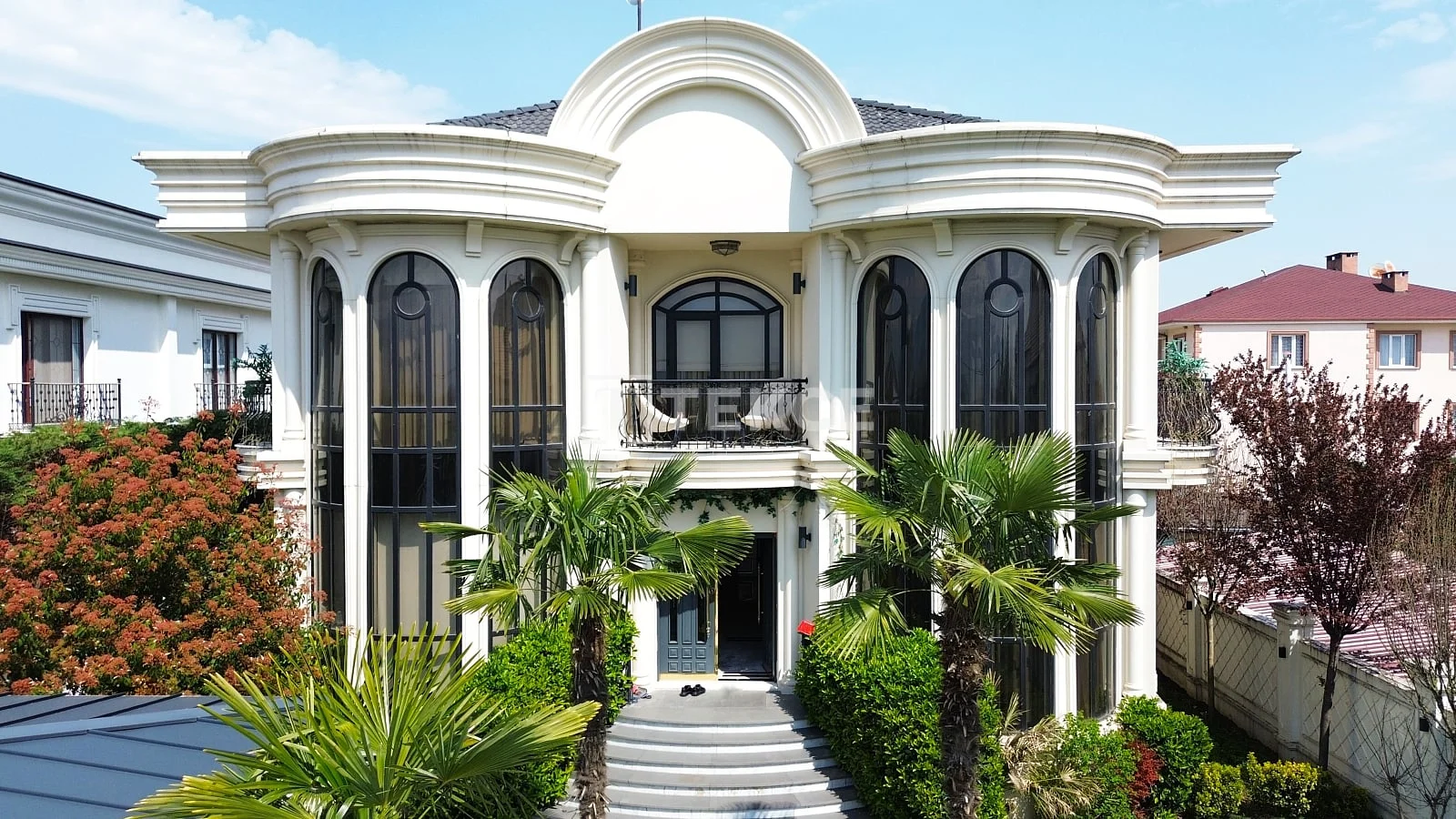 5-Bedroom Villa with Heated Indoor Pool in Inegol, Bursa, photo 4