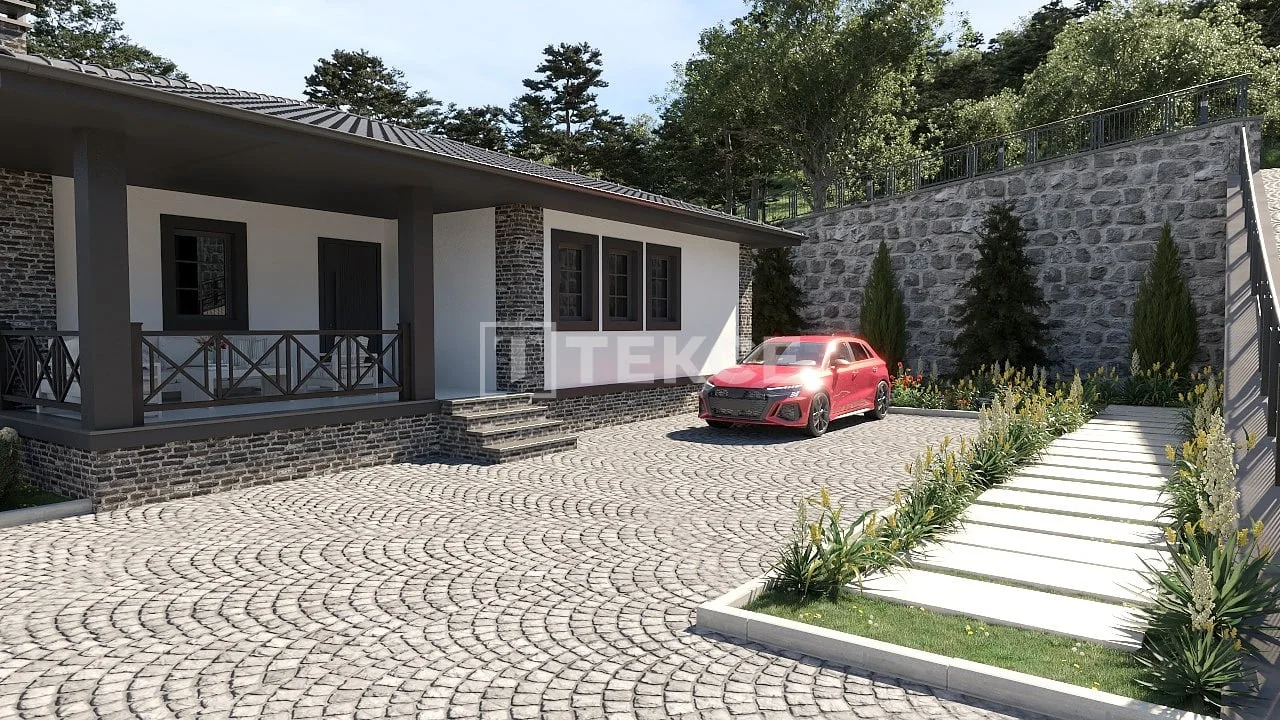 4-Bedroom Villa with Forest Views in Trabzon