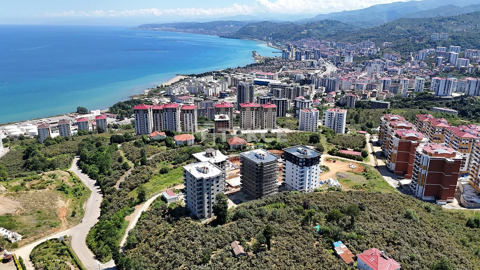 3-Bedroom Apartment with Sea View in Trabzon, photo 2