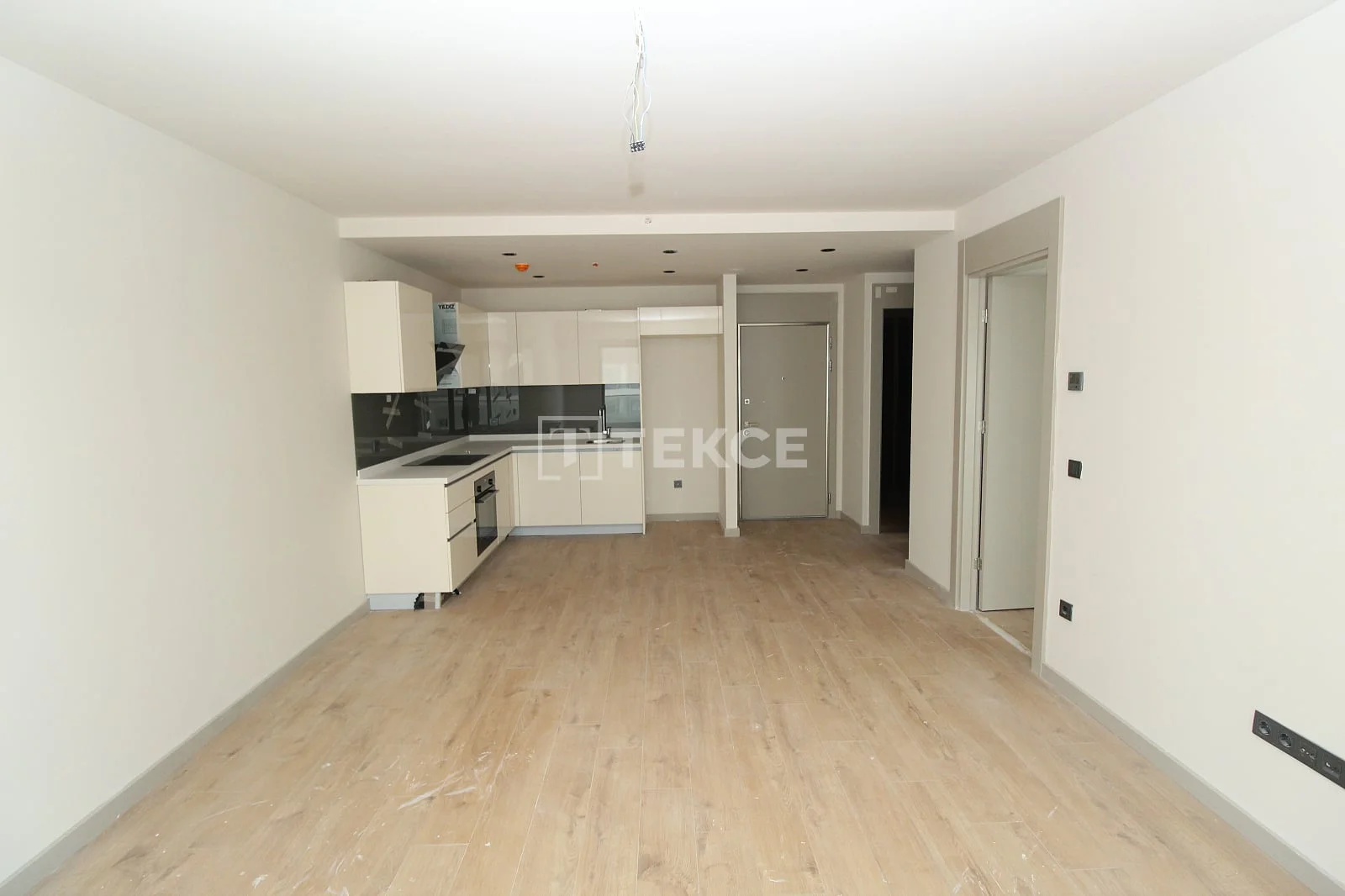 1-Bedroom Apartment with City View in Buyukcekmece, Istanbul, photo 4