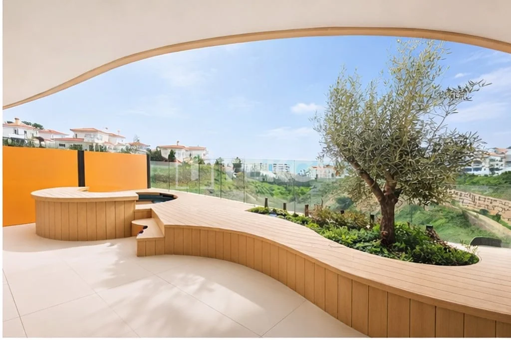 2-Bedroom Apartment with Sea View in Fuengirola, Spain
