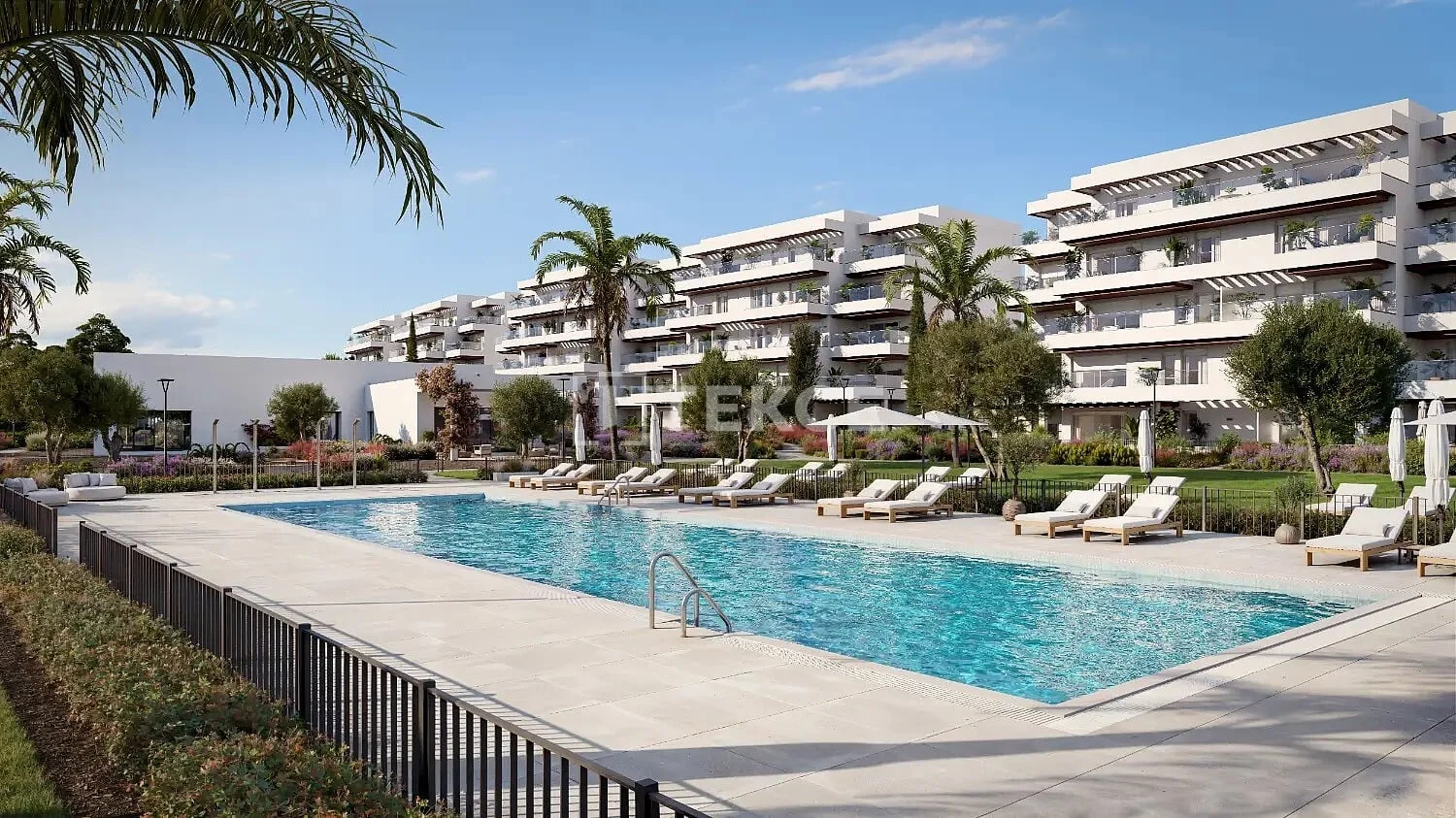 2-Bedroom Apartment with Terrace and Garden in Alicante