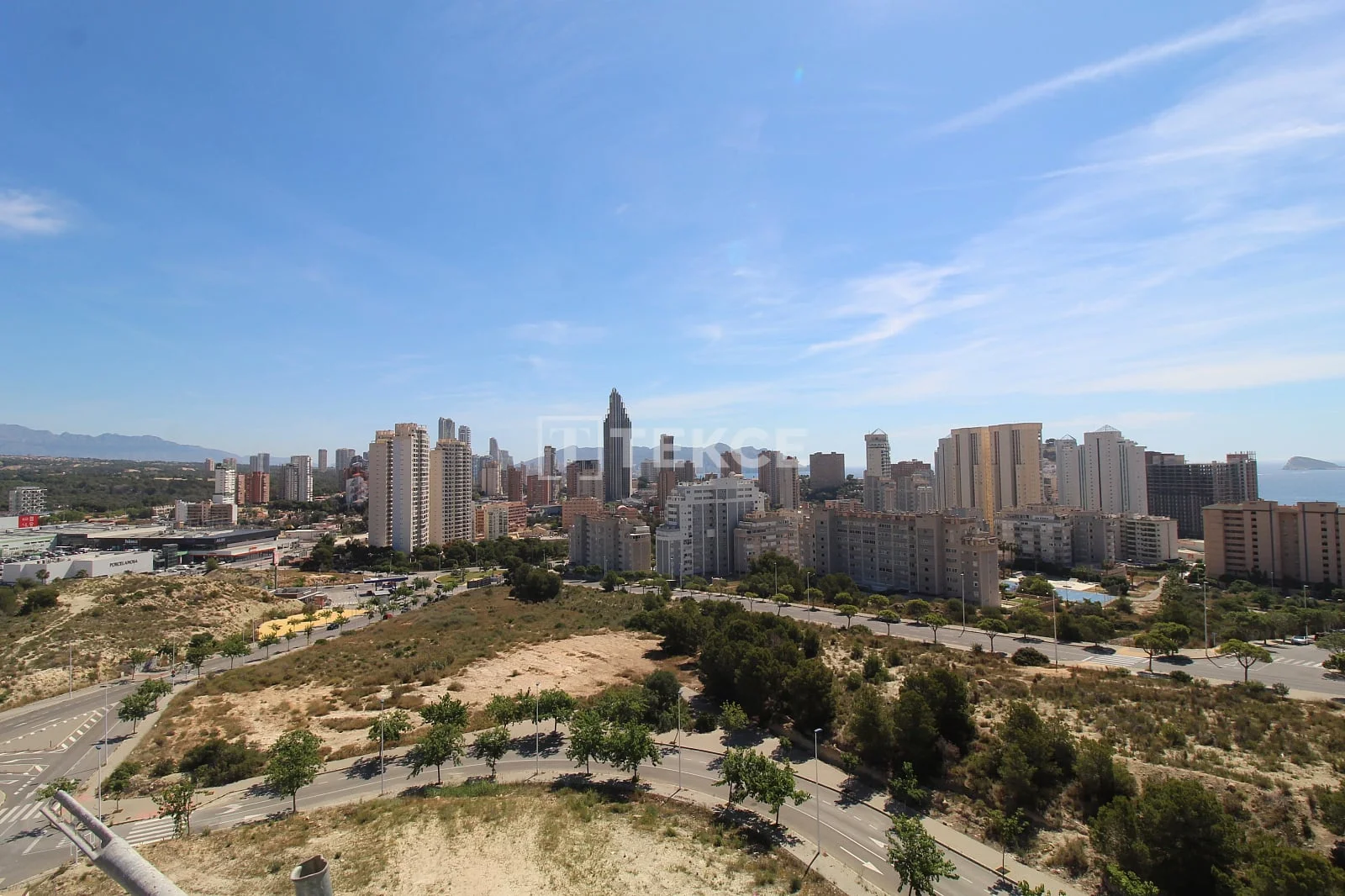 2-Bedroom Penthouse with Shared Pool in Benidorm, photo 4