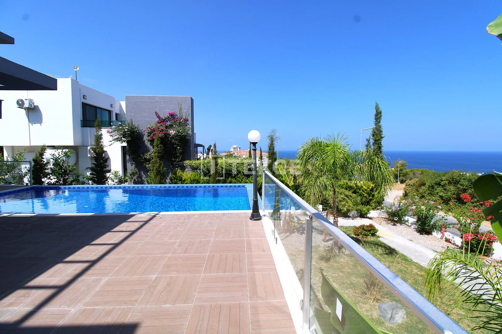 3-Bedroom Villa with Private Pool and Sea View in Kyrenia, photo 3