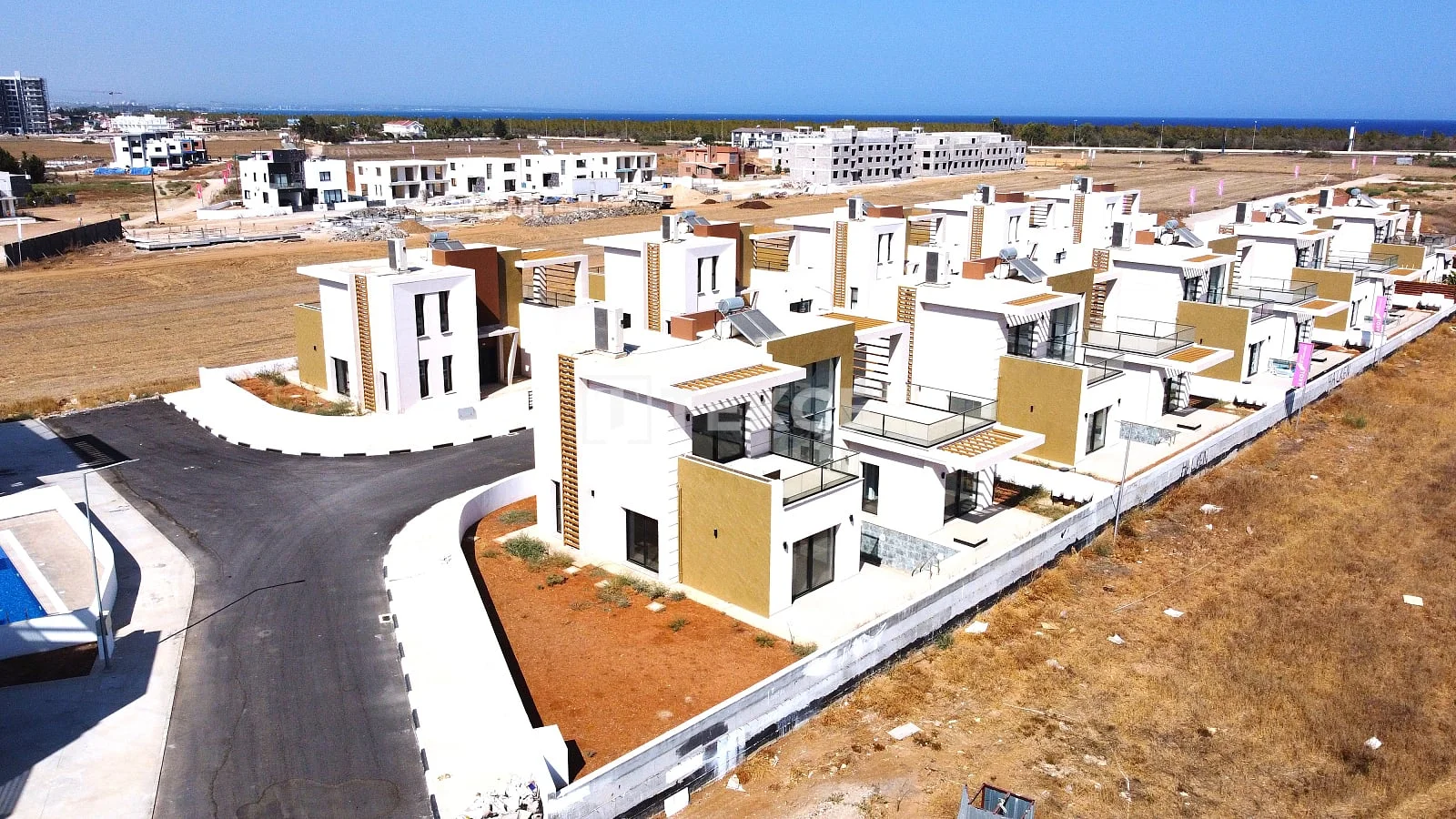 2-Bedroom Penthouse and Apartment with Sea View in Iskele, Cyprus, photo 4
