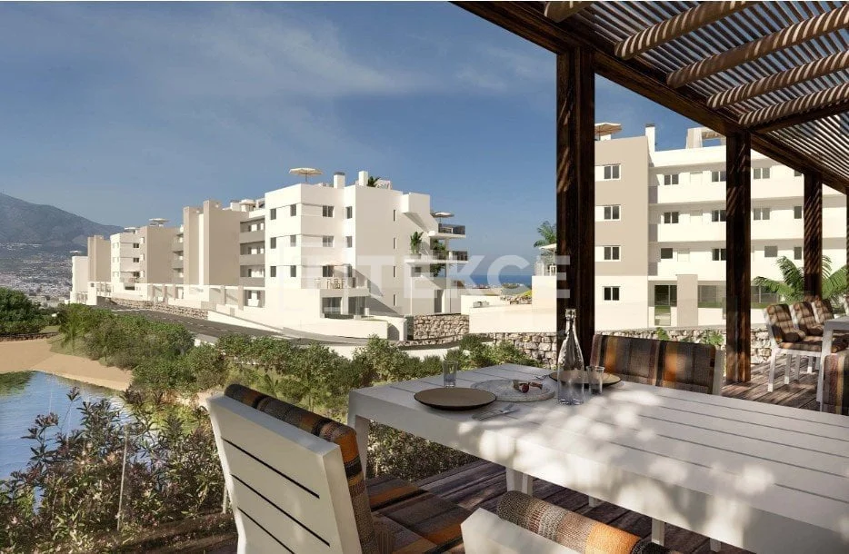 2-Bedroom Apartment with Sea and Mountain Views in Mijas, photo 4