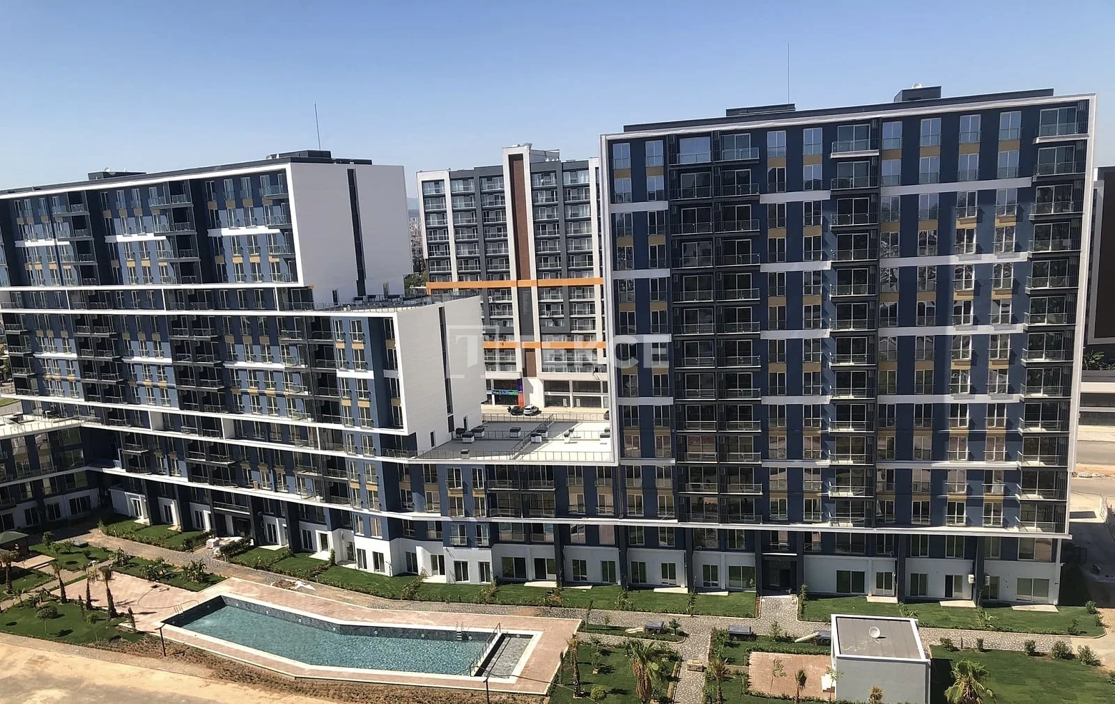 2-Bedroom Apartment with Shared Pool in Kepez, Antalya, photo 2