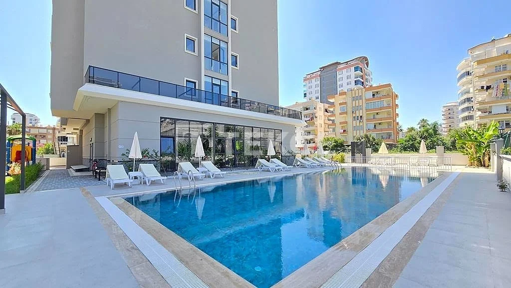 2-Bedroom Apartment with Sea View in Mahmutlar, Alanya