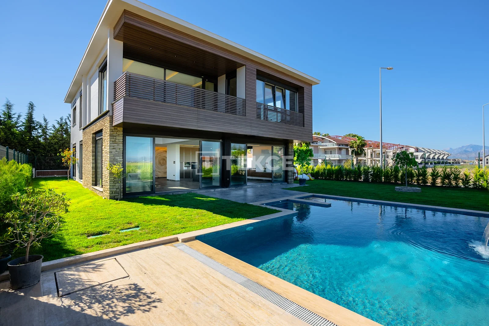 4-Bedroom Villa with Private Pool in Belek