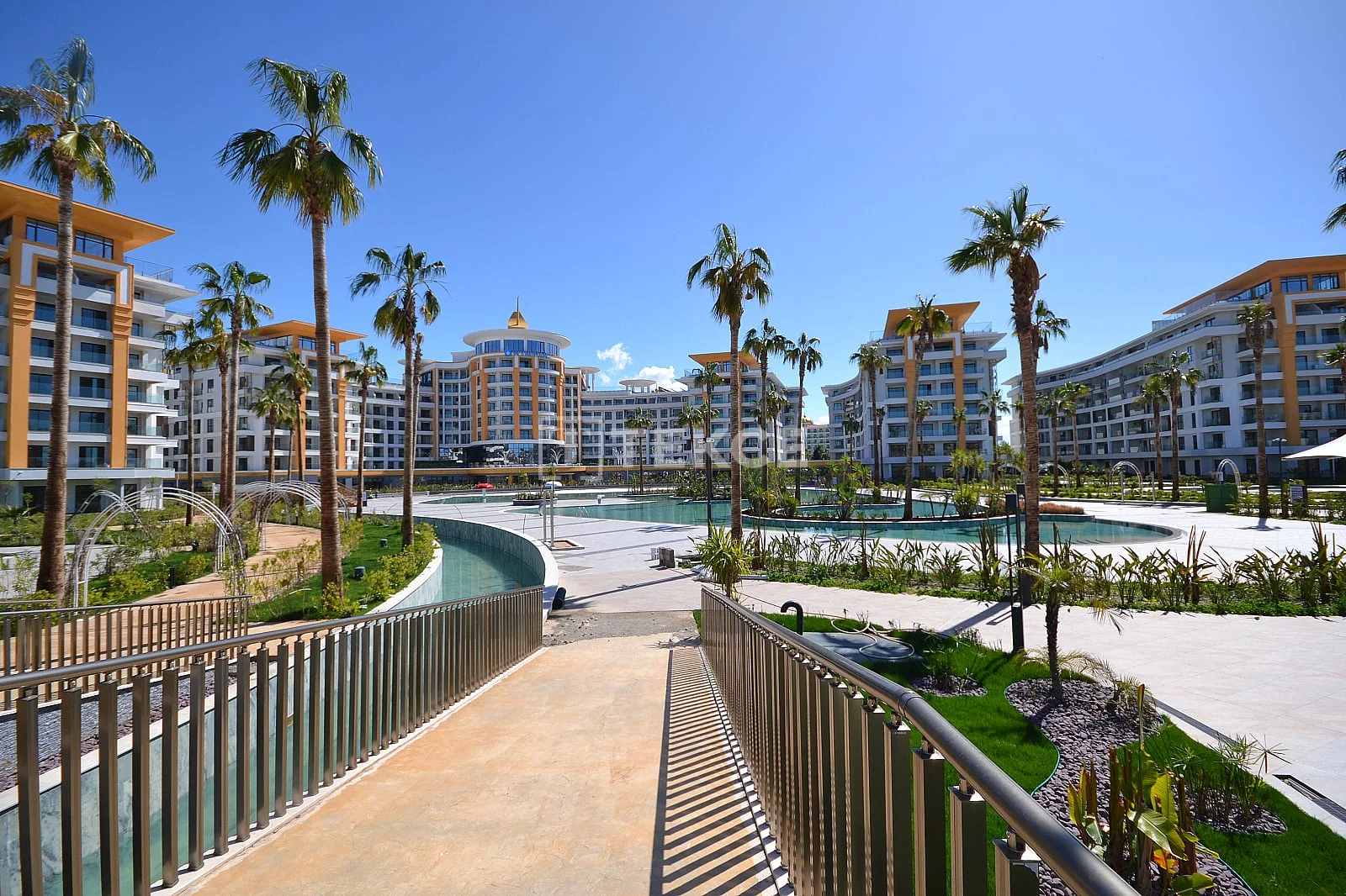 1-Bedroom Apartment with Sea and Mountain Views in Alanya, photo 4
