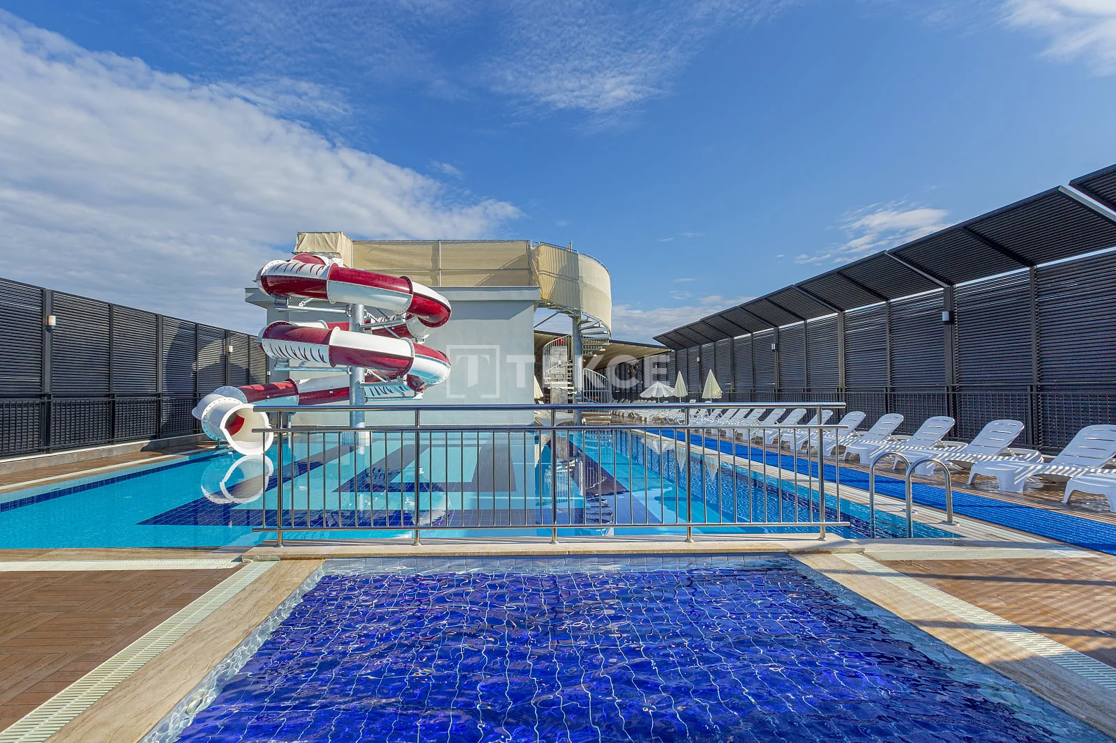 2-Bedroom Apartment with Sea and City Views in Alanya, photo 3