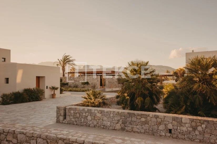5-Bedroom Villa with Private Pool in Murcia, Spain, photo 4