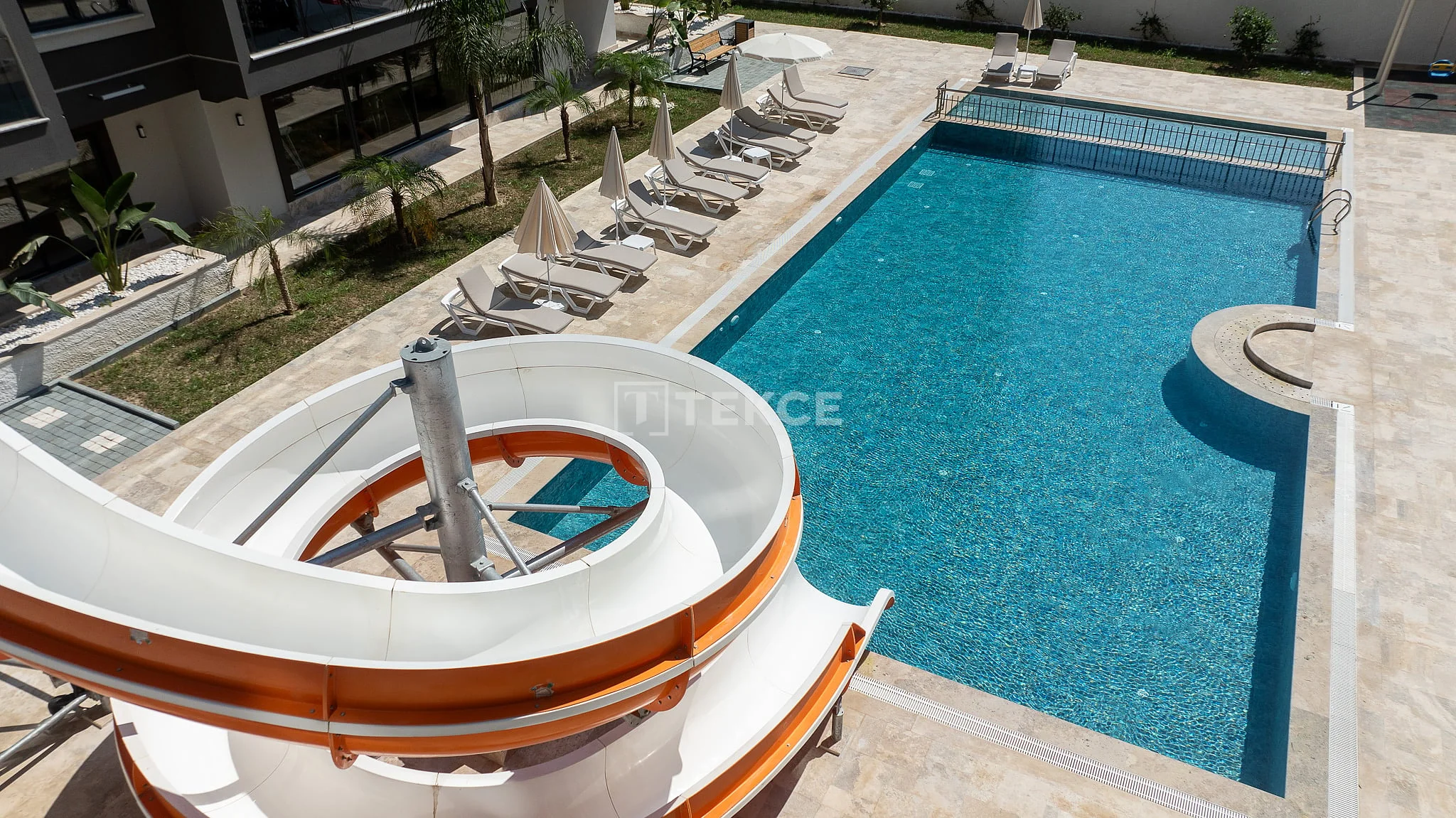 2-Bedroom Penthouse and Apartment with Sea View in Mahmutlar, Alanya, photo 4