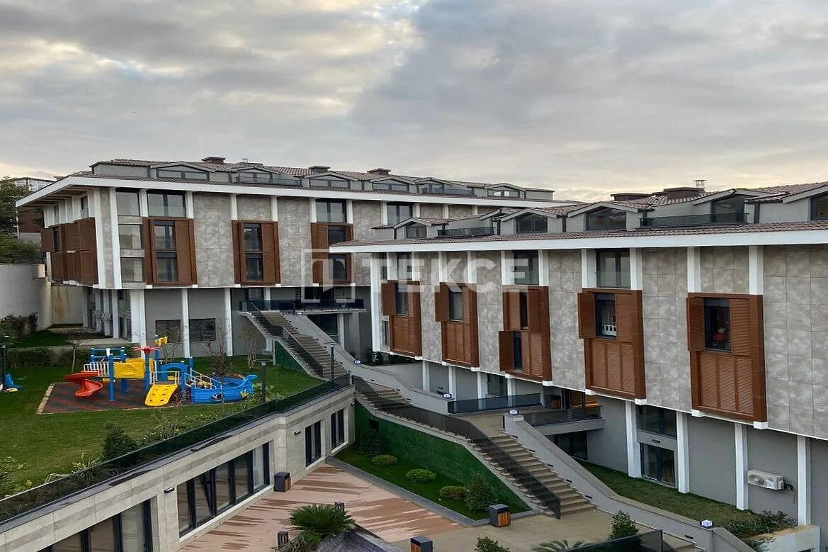 3-Bedroom Apartment with Bosphorus View in Uskudar, Istanbul