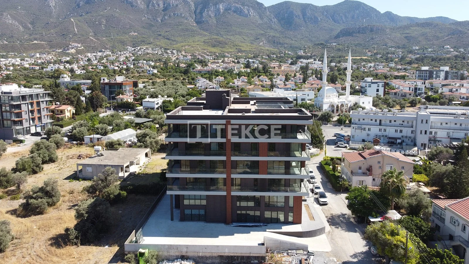 2-Bedroom Penthouse with Sea and Mountain Views in Kyrenia, photo 2