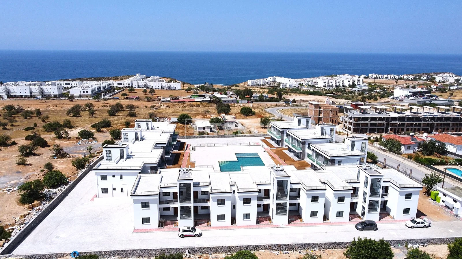 1-Bedroom Penthouse and Apartment with Sea View in Kyrenia, Cyprus, photo 4
