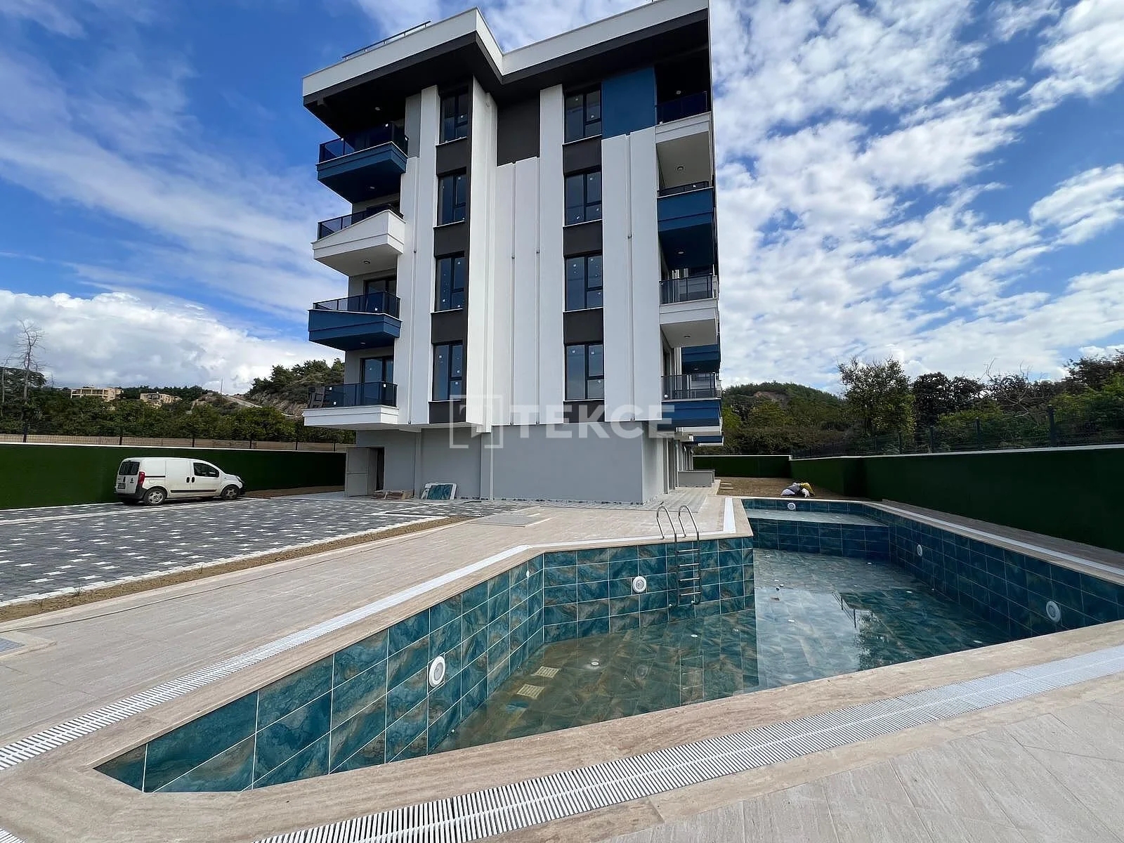 1-Bedroom Apartment with Sea and City Views in Demirtas, Alanya