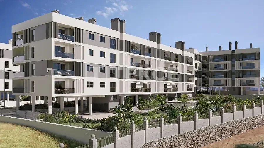 3-Bedroom Penthouse and Apartments with Pool in Alicante, photo 2