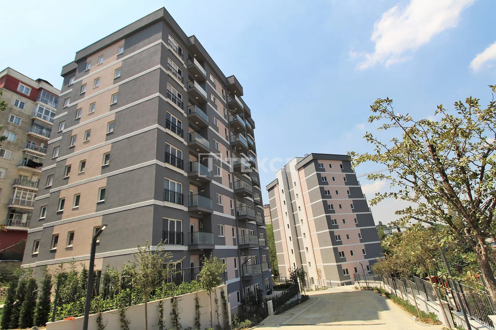 2-Bedroom Apartment with City View in Kagithane, Istanbul