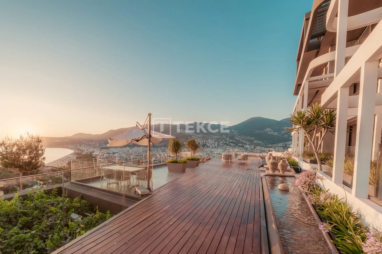 2-Bedroom Penthouse with Sea View in Alanya