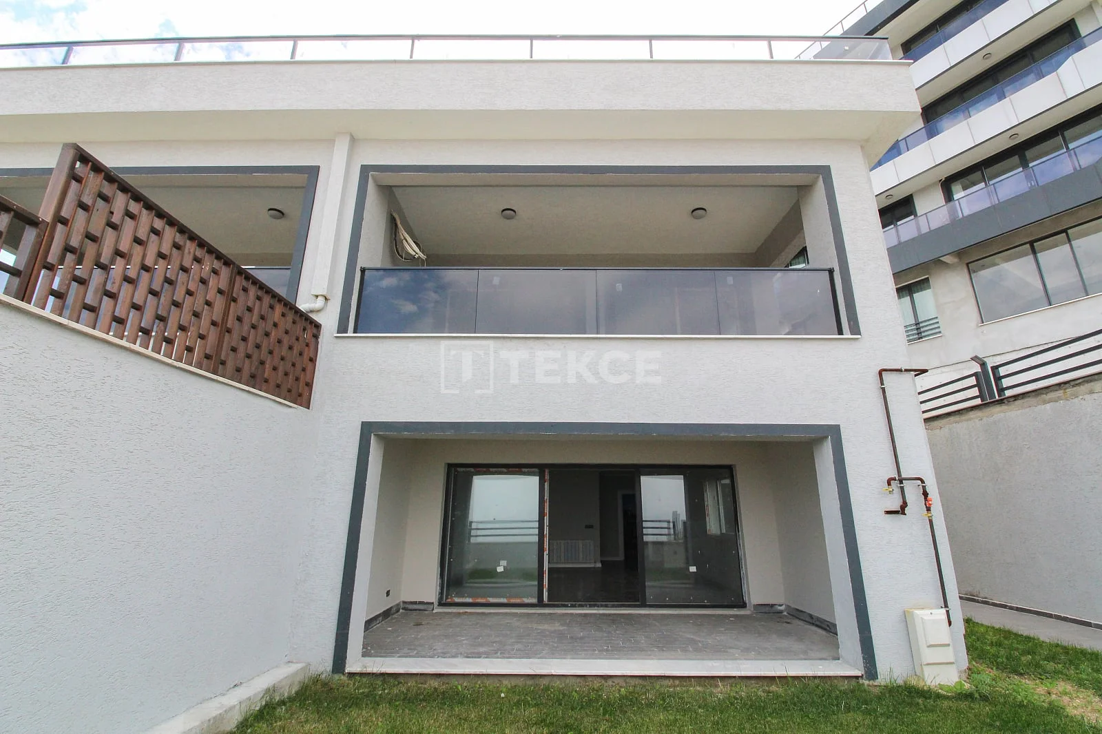 3-Bedroom Villa with Sea View in Cinarcik, Turkey, photo 4