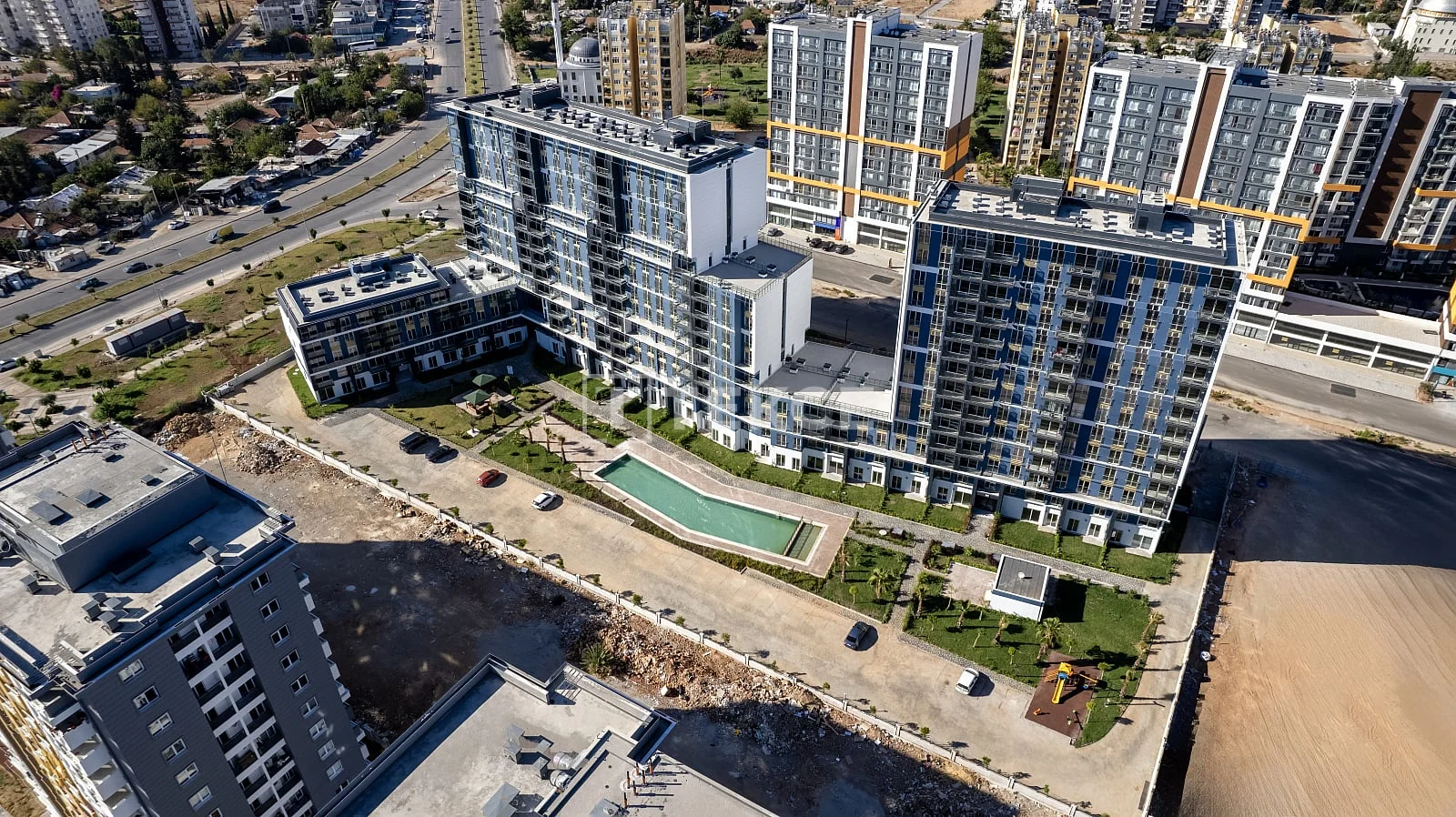 2-Bedroom Apartment with Shared Pool in Kepez, Antalya, photo 3