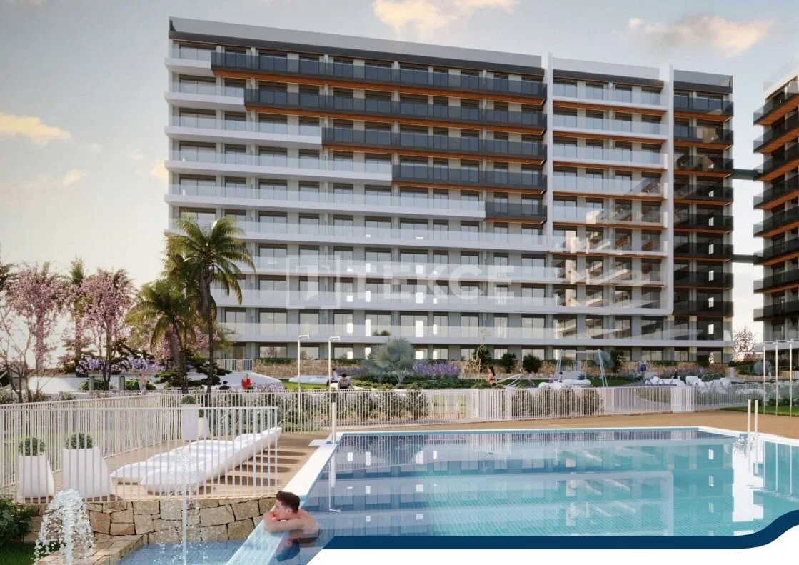 2-Bedroom Apartment with Sea View in Punta Prima, Orihuela Costa, photo 3