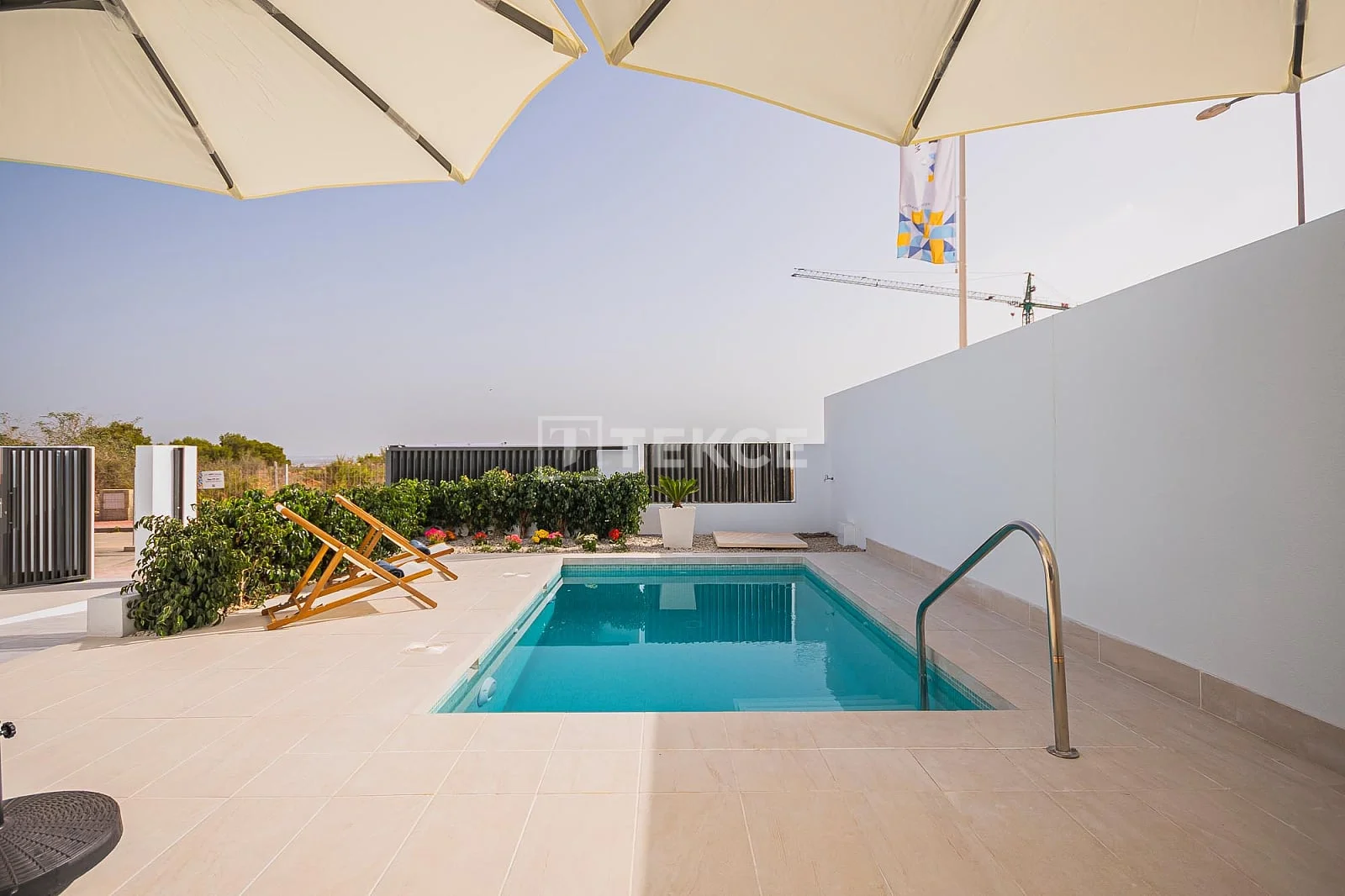 3-Bedroom Villa with Private Pool and Garden in Torrevieja, photo 5