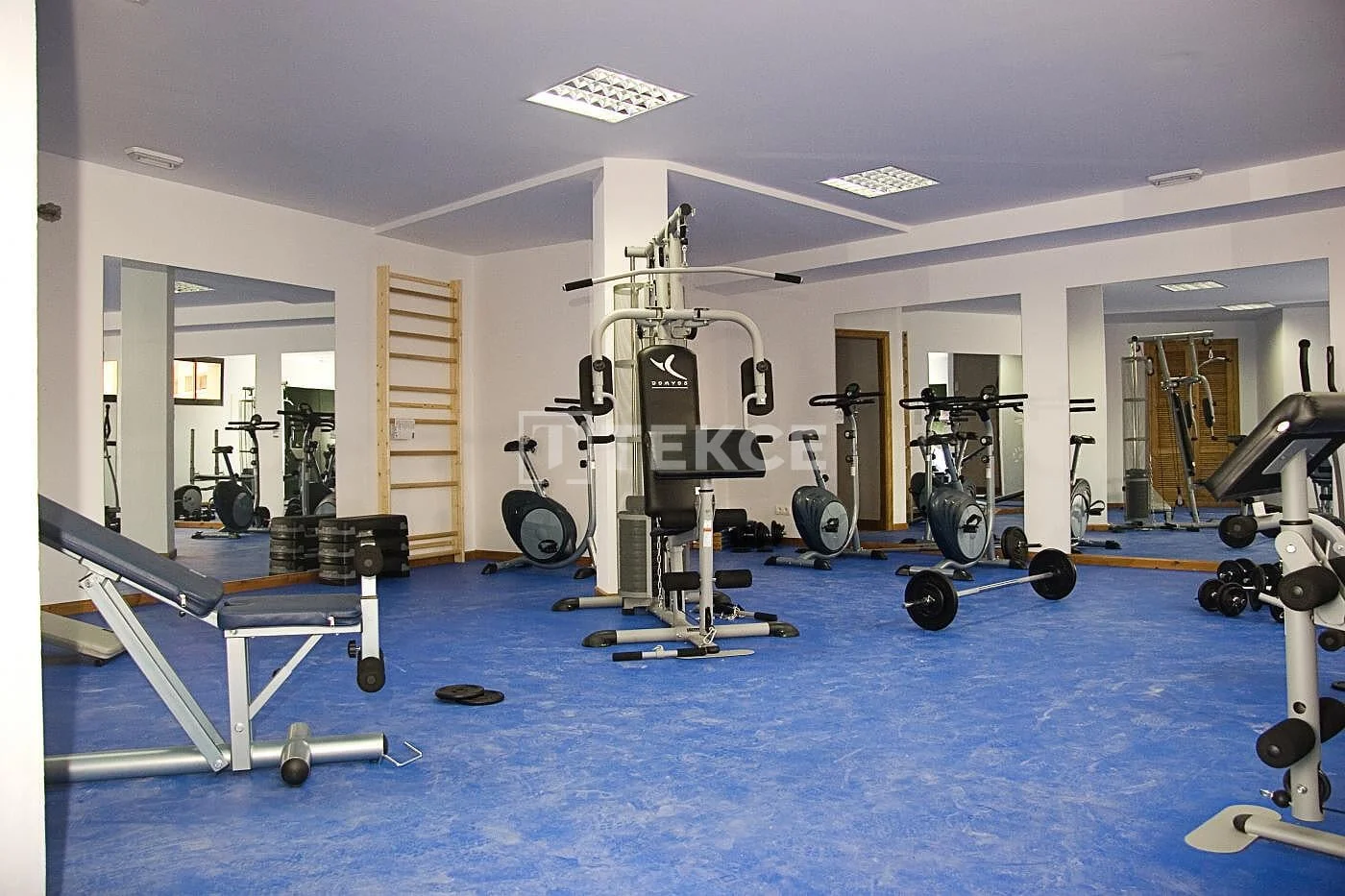 2-Bedroom Penthouse with Mountain and City Views in Fuengirola, photo 3