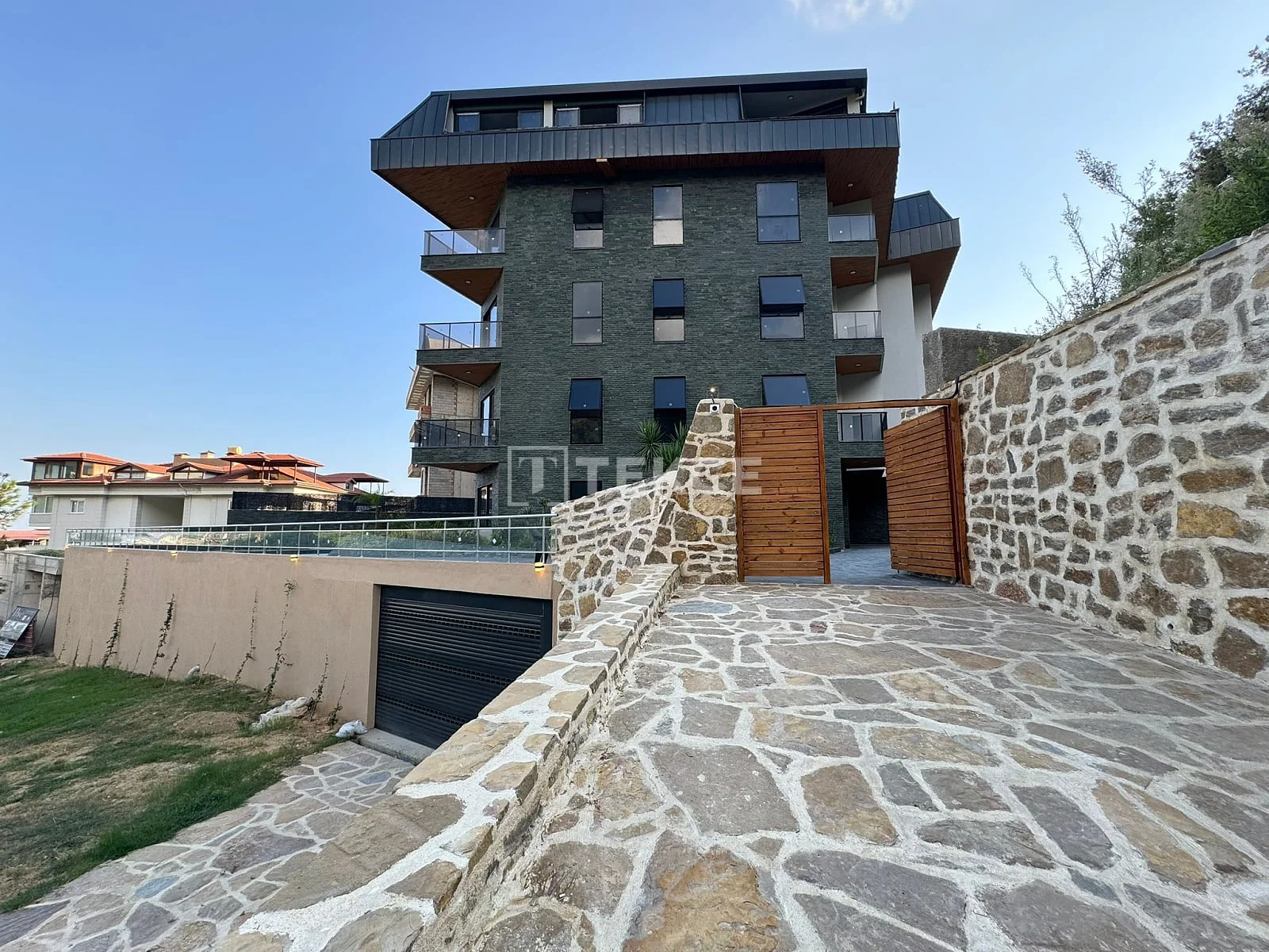 2-Bedroom Apartment with Sea View in Alanya, photo 4