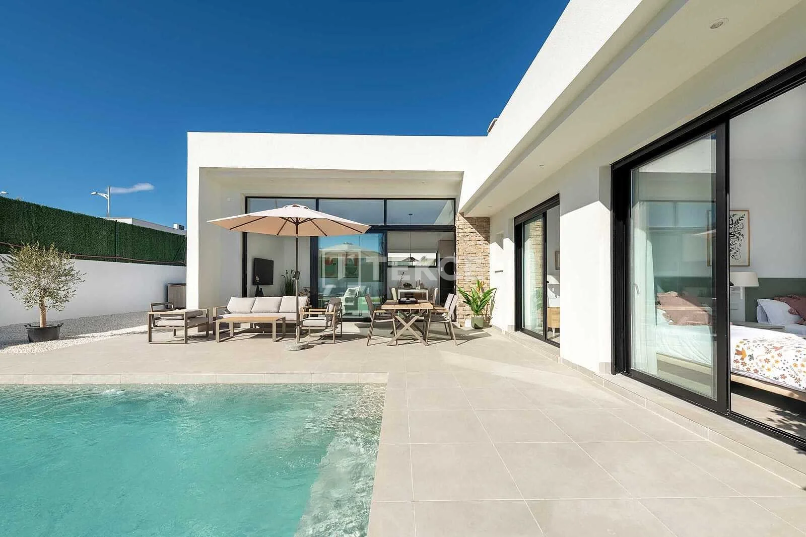 3-Bedroom Villa with Private Pool in Murcia, photo 4