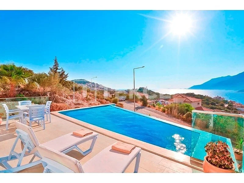 2-Bedroom Villa with Sea View and Private Pool in Kas, Antalya, photo 4