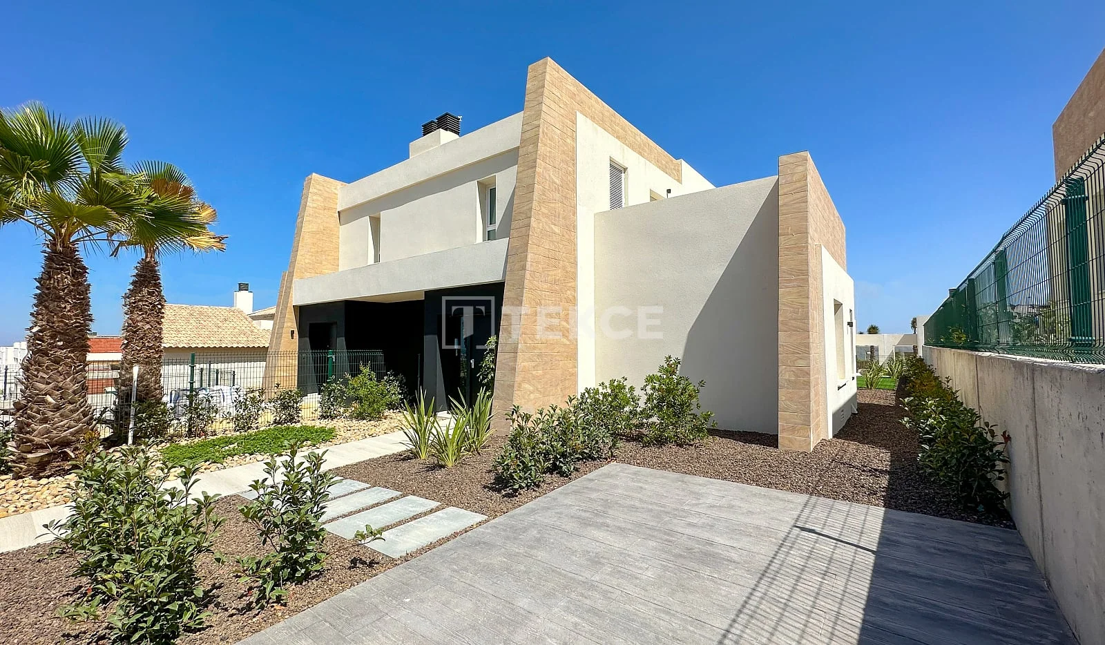 3-Bedroom Townhouse with Private Pool in Algorfa, Spain, photo 4