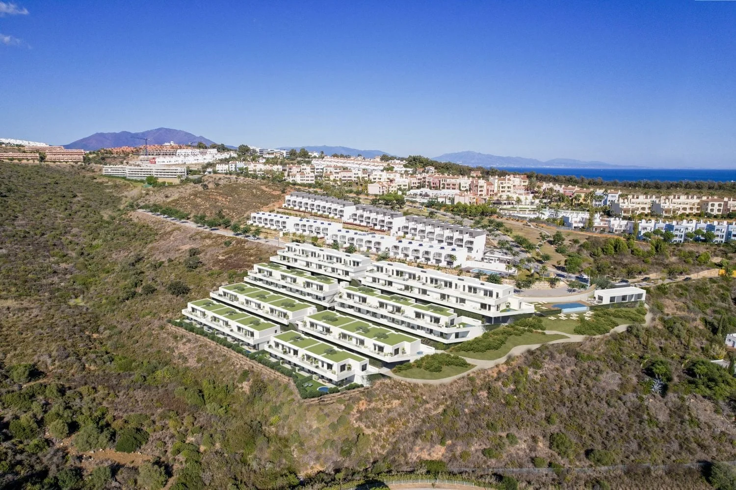 3-Bedroom Townhouse with Sea View in Manilva, Spain, photo 3