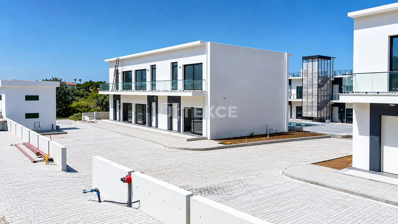 4-Bedroom Townhouse with Shared Pool in Kyrenia, photo 2