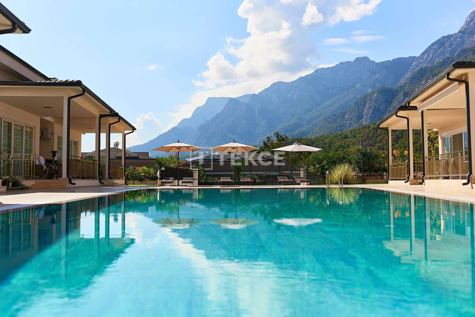 3-Bedroom Villa with Mountain View in Kemer, Turkey, photo 3