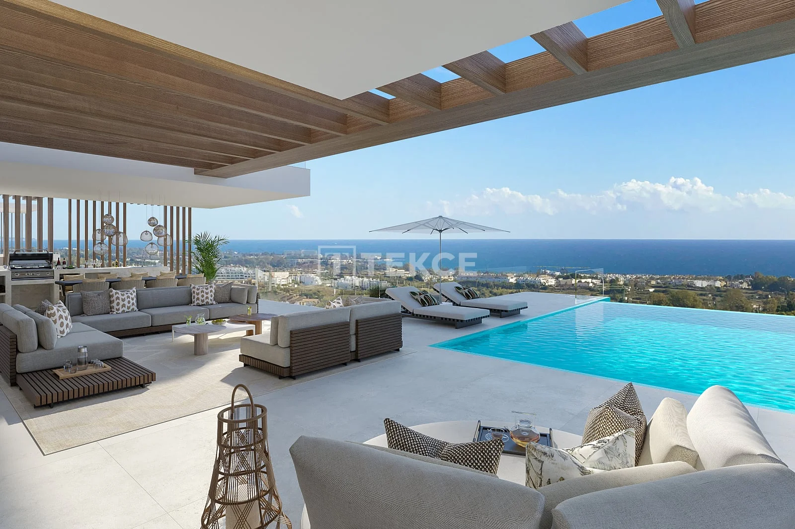 4-Bedroom Villa with Private Pool and Elevator in Estepona