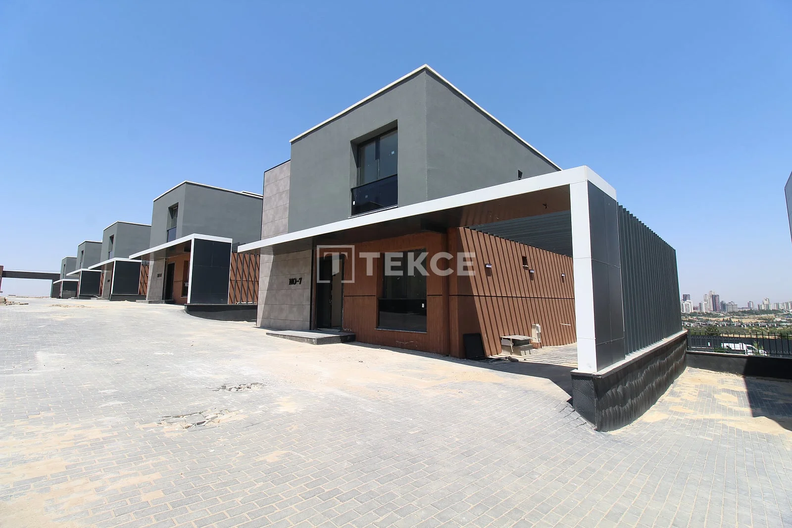 7-Bedroom Villa with Private Garden in Golbasi, Ankara