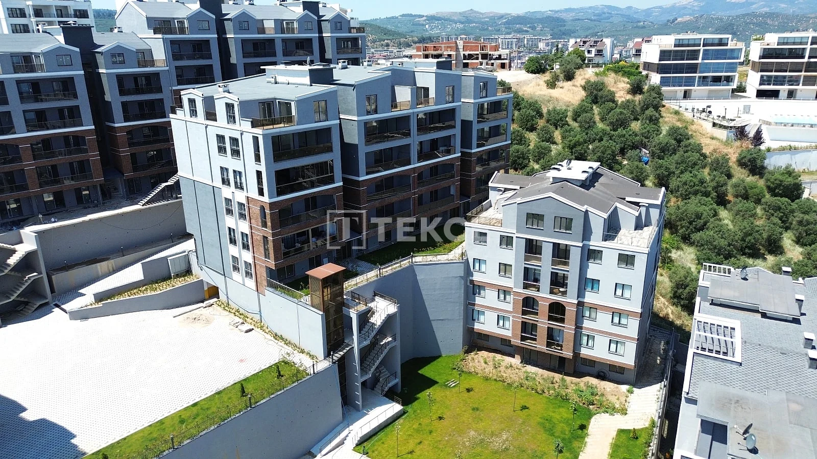 3-Bedroom Apartment with Sea View in Mudanya, Turkey