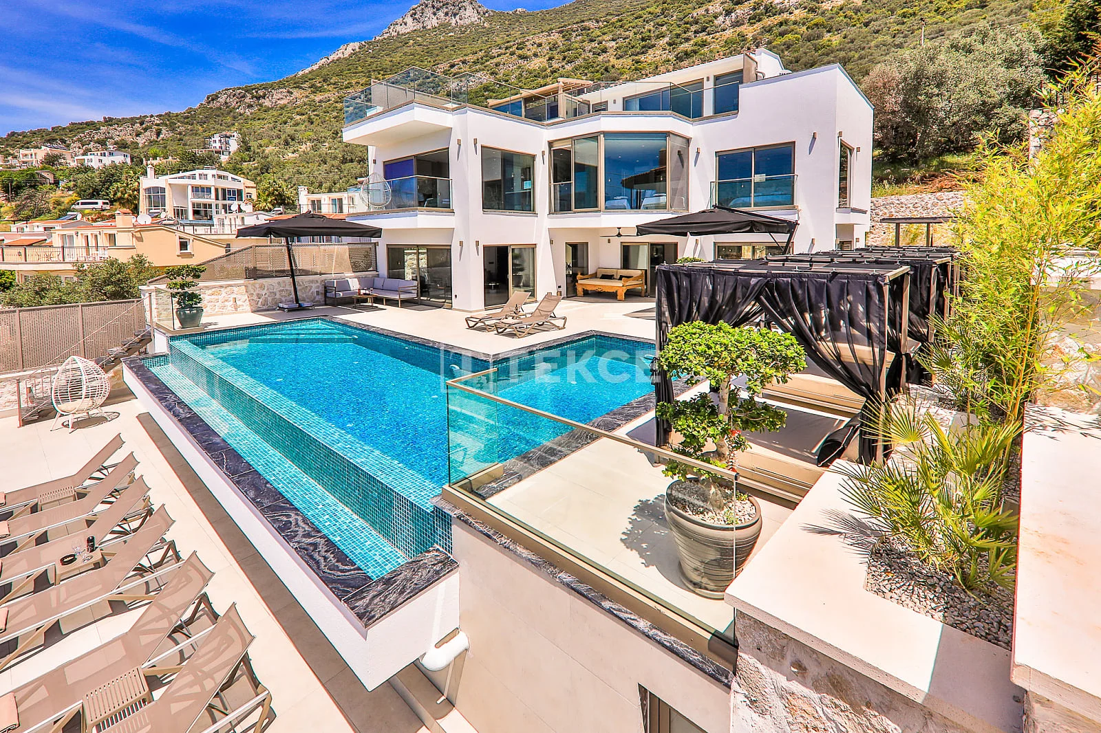 4-Bedroom Luxury Villa with Panoramic Sea View in Kas, Antalya, photo 3