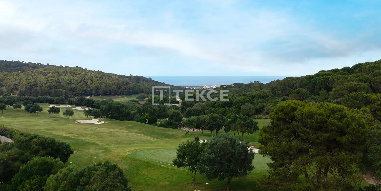 6-Bedroom Villa with Sea and Golf Views in San Roque, photo 4